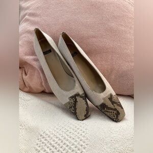 Stuart Weitzman Beige and Brown Flats